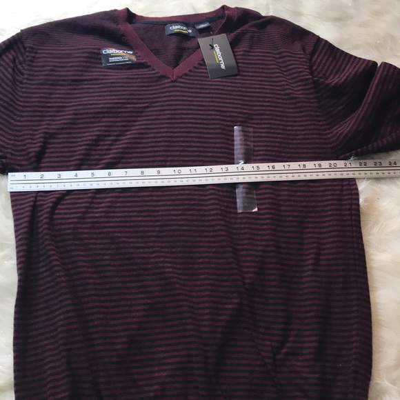 Claiborne Sweater - Picture 8 of 8